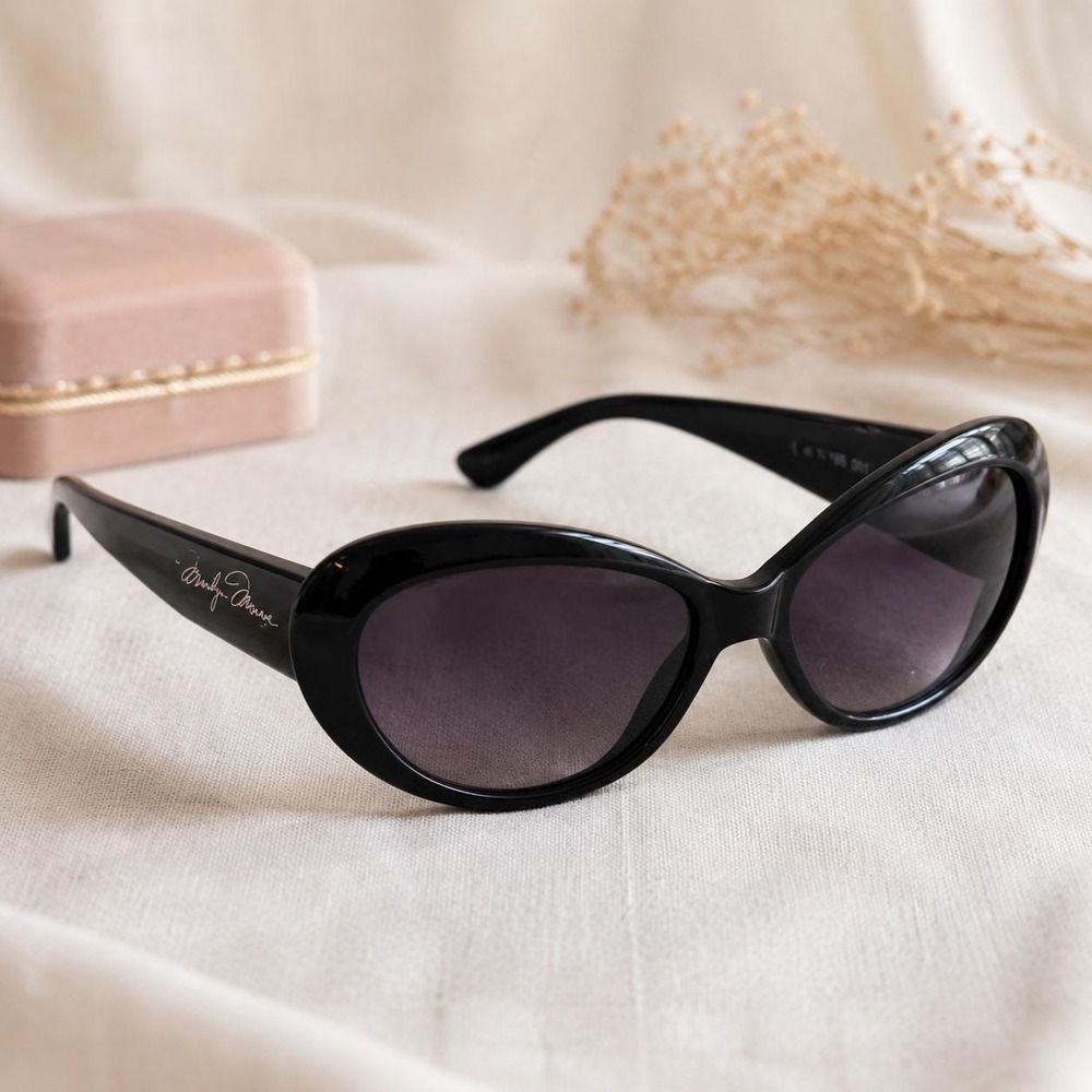 Marilyn Monroe Sunglasses Black Oversized Butterfly Glamour Old Hollywood Y2K